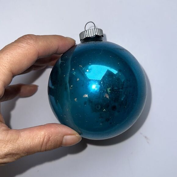 2 large vintage glass ball Christmas tree ornaments/ one is a Shiny Brite - Picture 3 of 8